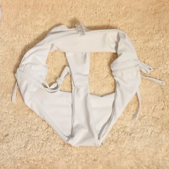 NWOT~ SHEIN 2 Piece Bikini Set Underwire Halter Triangle Bra & Hipster Bottoms - Picture 6 of 11